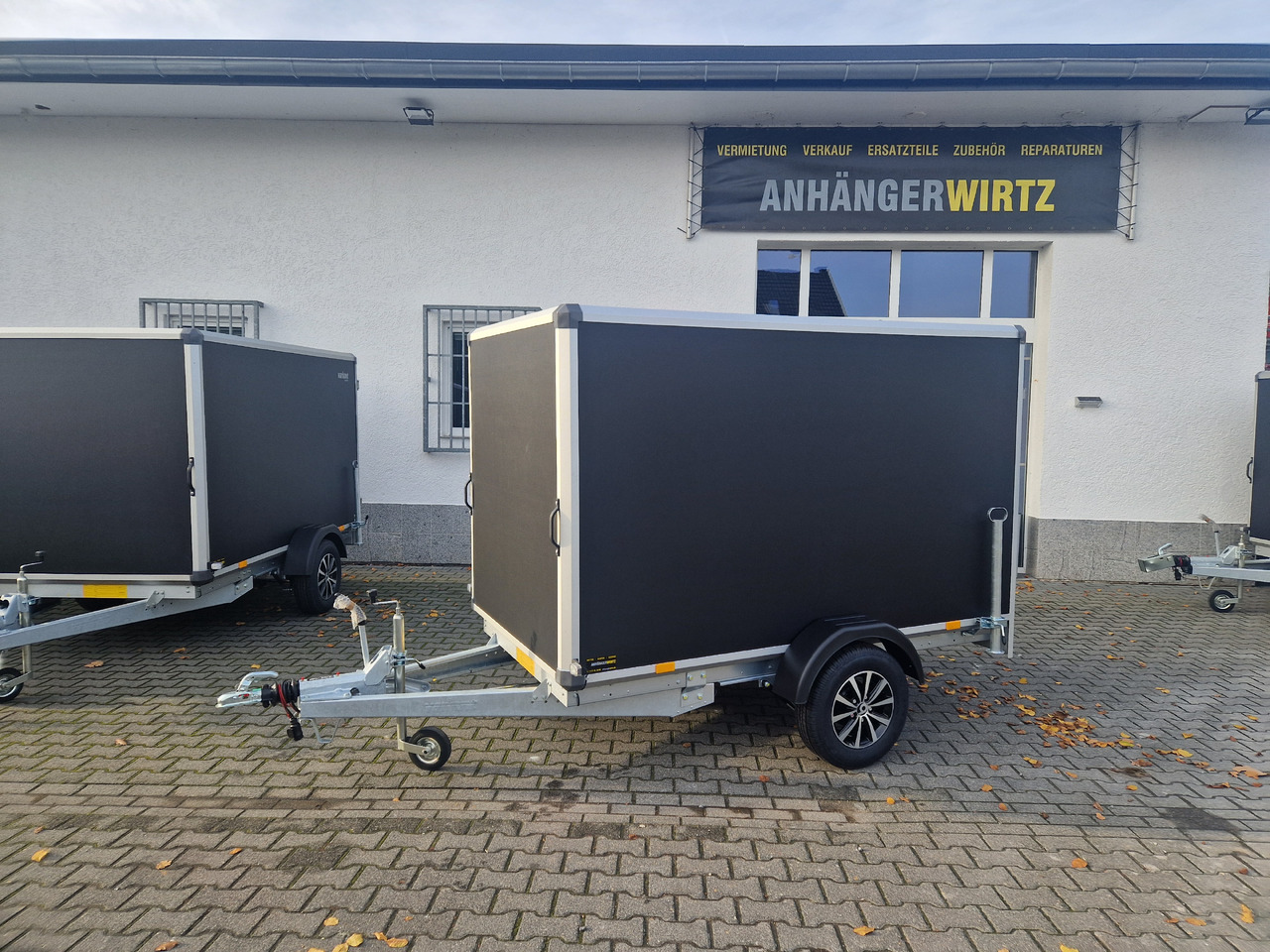 Ремарке за мотор Variant C1315 C2 Edition black 258x148x157cm Alufelgen Heckrampe 1350kg 100km/H black deal: снимка 20