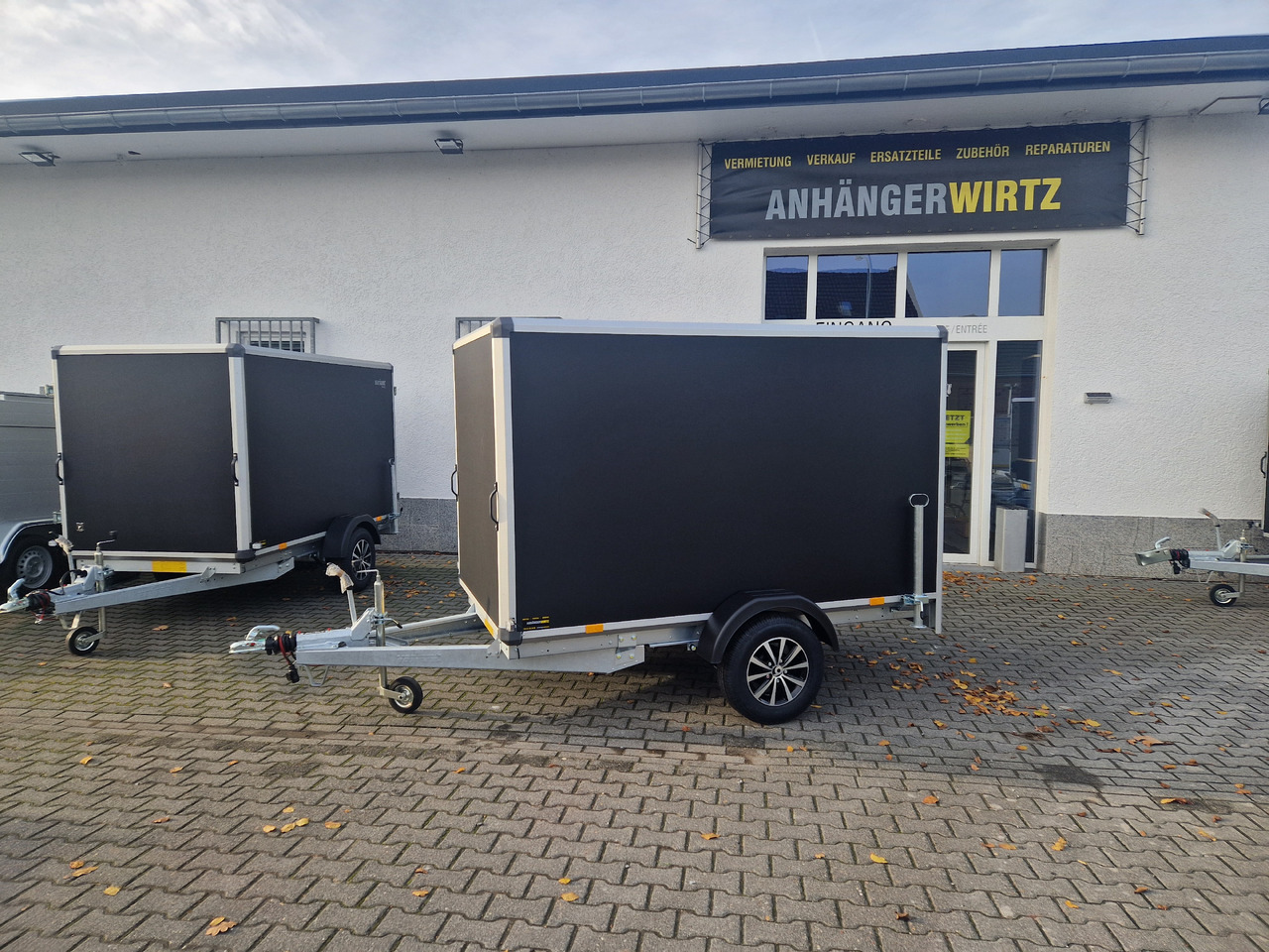 Ремарке за мотор Variant C1315 C2 Edition black 258x148x157cm Alufelgen Heckrampe 1350kg 100km/H black deal: снимка 18