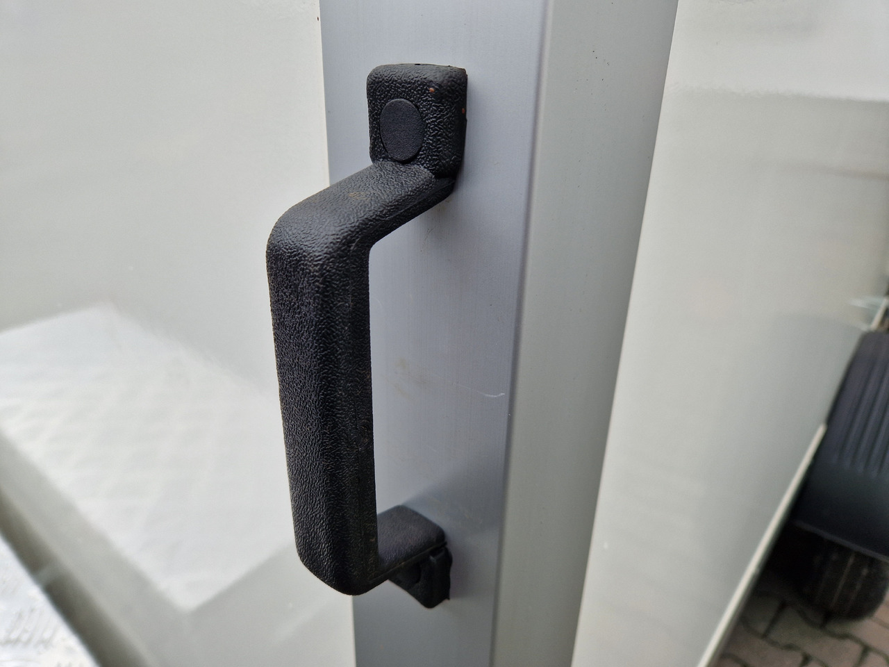 WM Meyer Koffer AZ 2035/151 S35 351x151x185cm (L) 2000kg - Затворена каросерия ремарке: снимка 4 WM Meyer Koffer AZ 2035/151 S35 351x151x185cm (L) 2000kg - Затворена каросерия ремарке: снимка 4