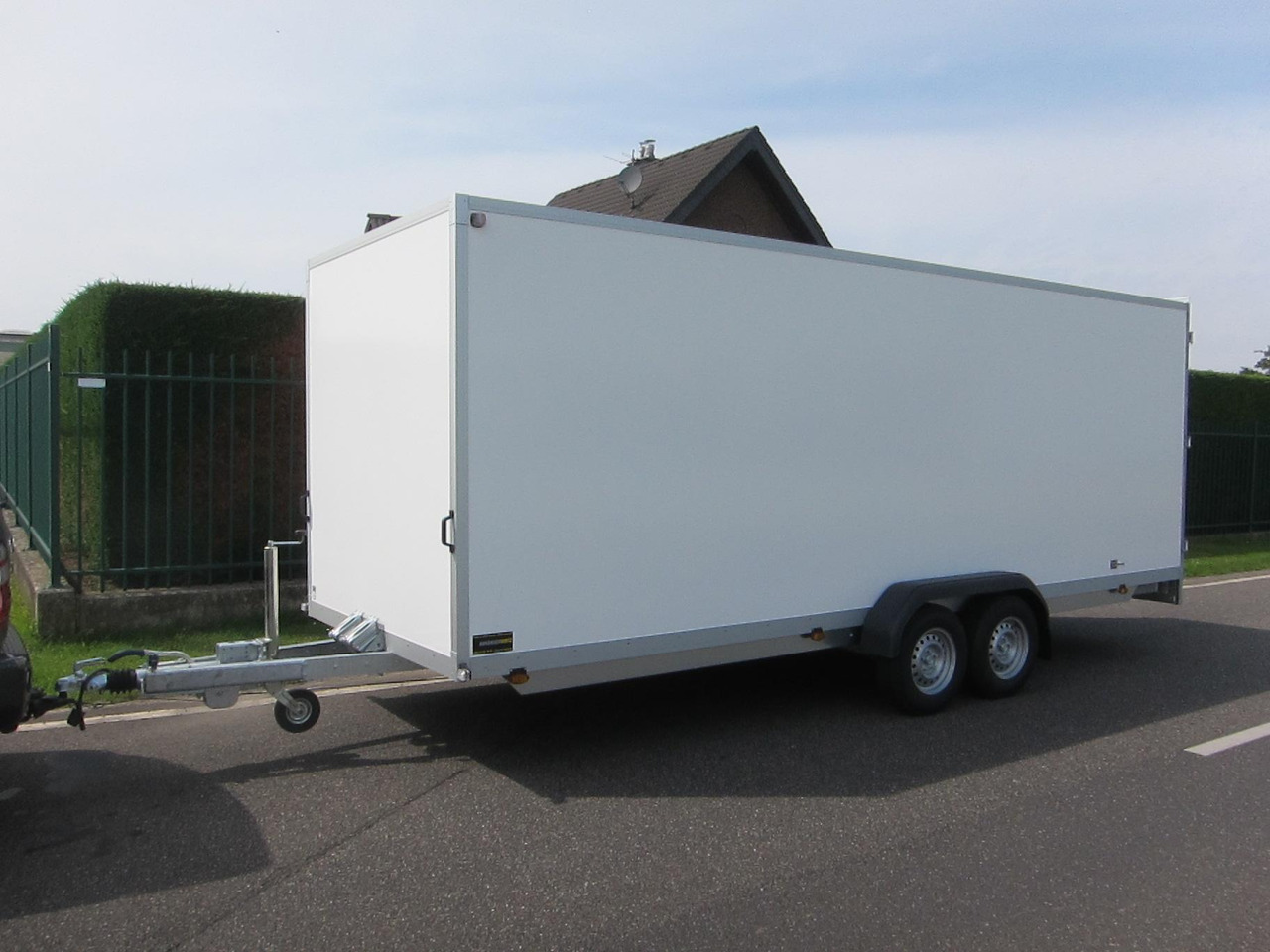 WM Meyer Kofferanhänger AZ 3560/200 S40 601x200x205cm 3500kg preorder Aktion - Затворена каросерия ремарке: снимка 2 WM Meyer Kofferanhänger AZ 3560/200 S40 601x200x205cm 3500kg preorder Aktion - Затворена каросерия ремарке: снимка 2