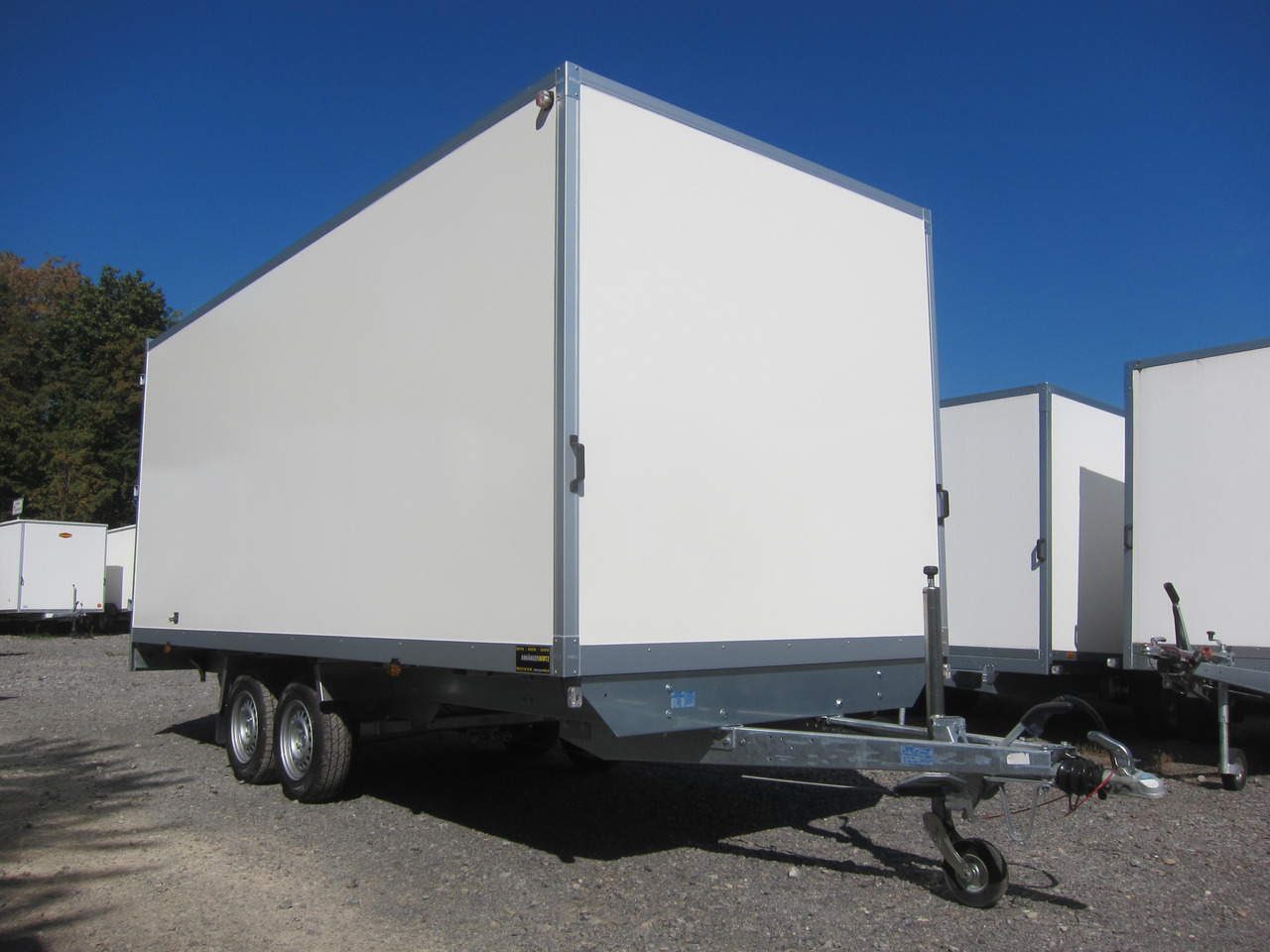 WM Meyer Kofferanhänger AZHLC 2750/210 S40 501x210x205cm (XXL) 2700kg - Затворена каросерия ремарке: снимка 1 WM Meyer Kofferanhänger AZHLC 2750/210 S40 501x210x205cm (XXL) 2700kg - Затворена каросерия ремарке: снимка 1