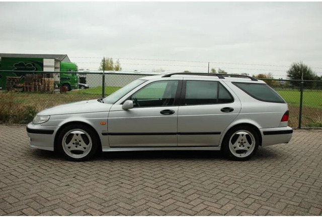 Saab 9-5 Estate 2.3 TURBO S Aero - Лек автомобил: снимка 2 Saab 9-5 Estate 2.3 TURBO S Aero - Лек автомобил: снимка 2