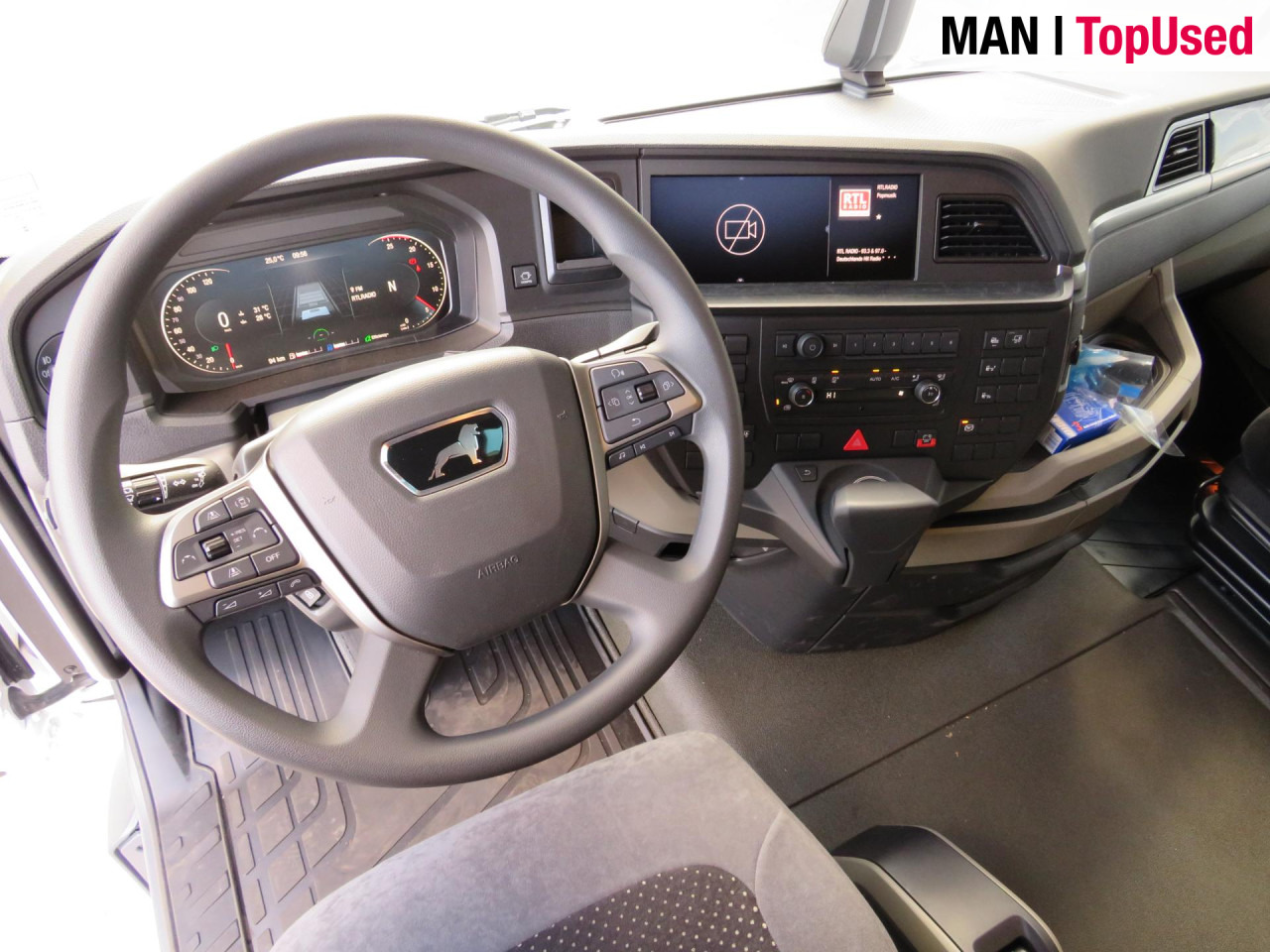 Нови Влекач MAN TGX 18.520 4x2 LL SA ADR: снимка 9 Нови Влекач MAN TGX 18.520 4x2 LL SA ADR: снимка 9