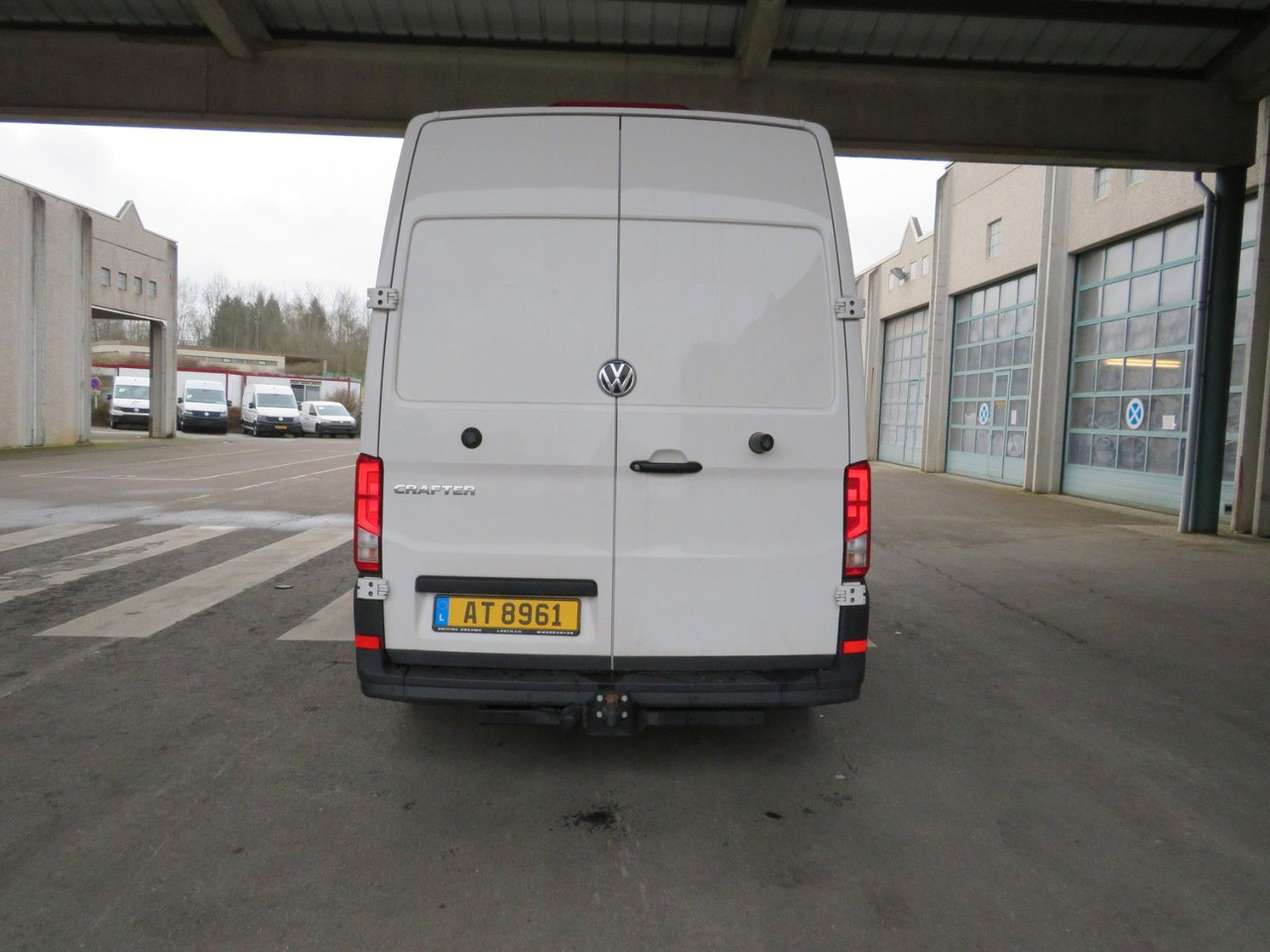 Volkswagen Crafter 35 L3H3 Kastenwagen Volkswagen Crafter 35 L3H3 Kasten - Товарен бус: снимка 5 Volkswagen Crafter 35 L3H3 Kastenwagen Volkswagen Crafter 35 L3H3 Kasten - Товарен бус: снимка 5