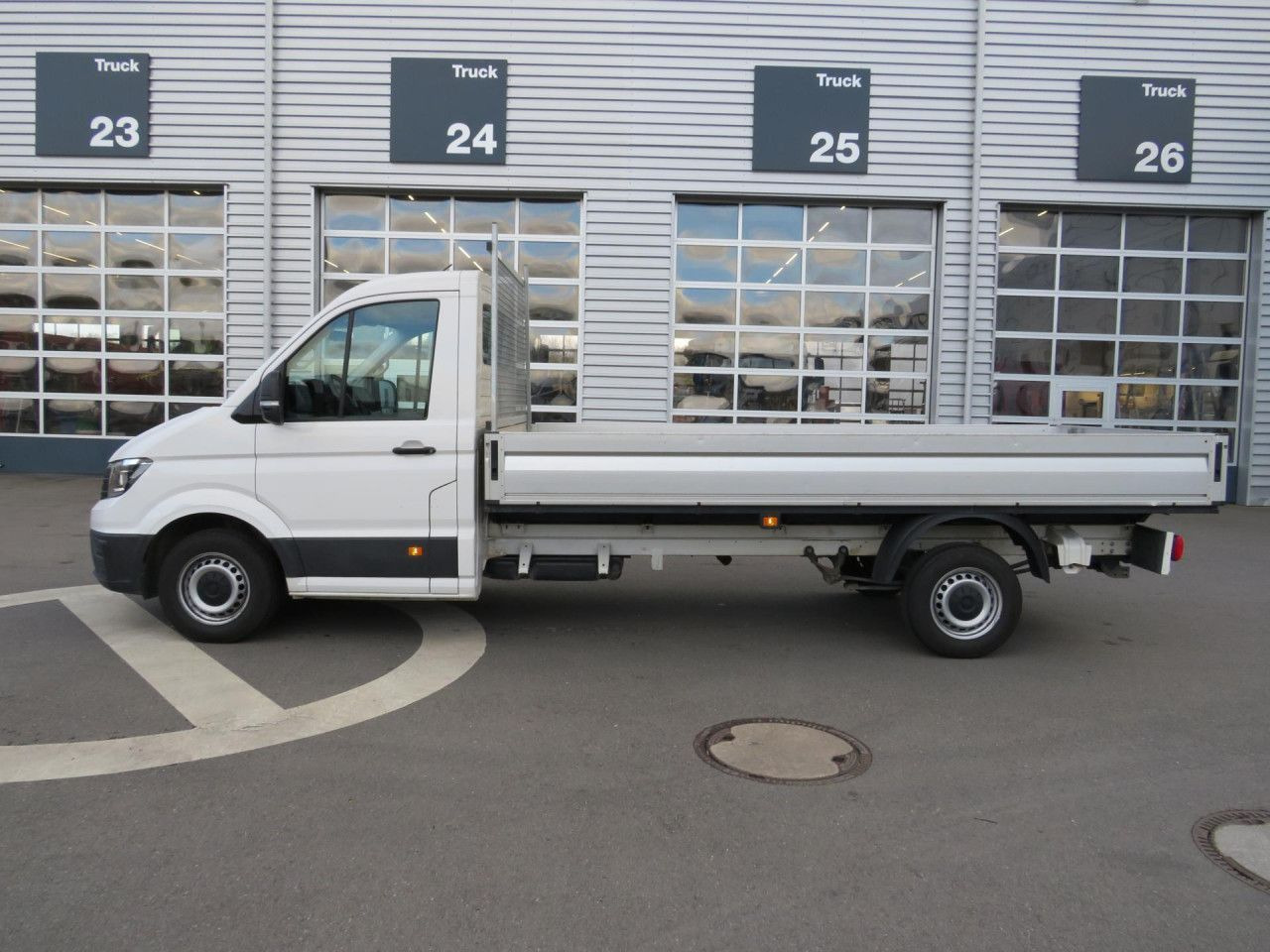Volkswagen Crafter 35 L4 EK Pritsche Euro6 Klima AHK ZV - Бордови бус: снимка 3 Volkswagen Crafter 35 L4 EK Pritsche Euro6 Klima AHK ZV - Бордови бус: снимка 3