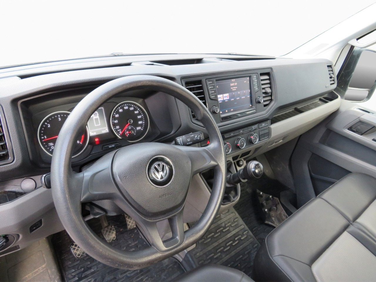 Volkswagen Crafter 35 L4 EK Pritsche Lang - Бордови бус: снимка 2 Volkswagen Crafter 35 L4 EK Pritsche Lang - Бордови бус: снимка 2
