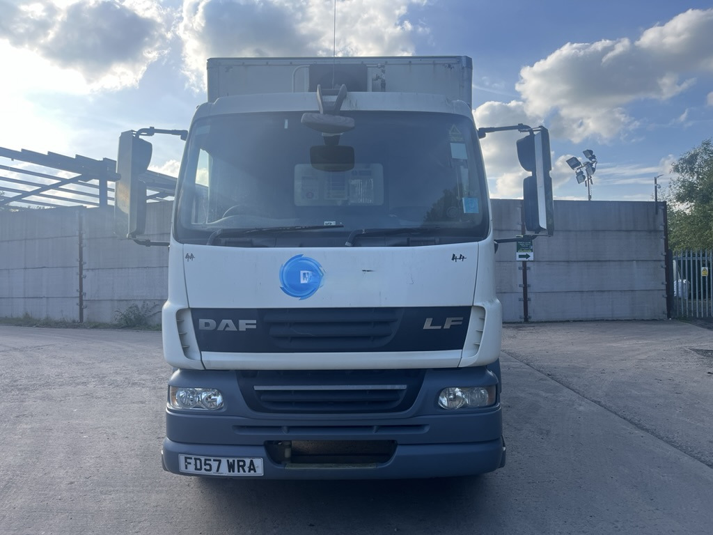 Daf 55LF 220 4x2 Box Van - Лекотоварен автомобил фургон: снимка 3 Daf 55LF 220 4x2 Box Van - Лекотоварен автомобил фургон: снимка 3