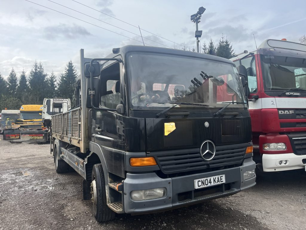 Mercedes Atego 1623 4x2 Rigid - Бордови камион, Камион с кран: снимка 2 Mercedes Atego 1623 4x2 Rigid - Бордови камион, Камион с кран: снимка 2