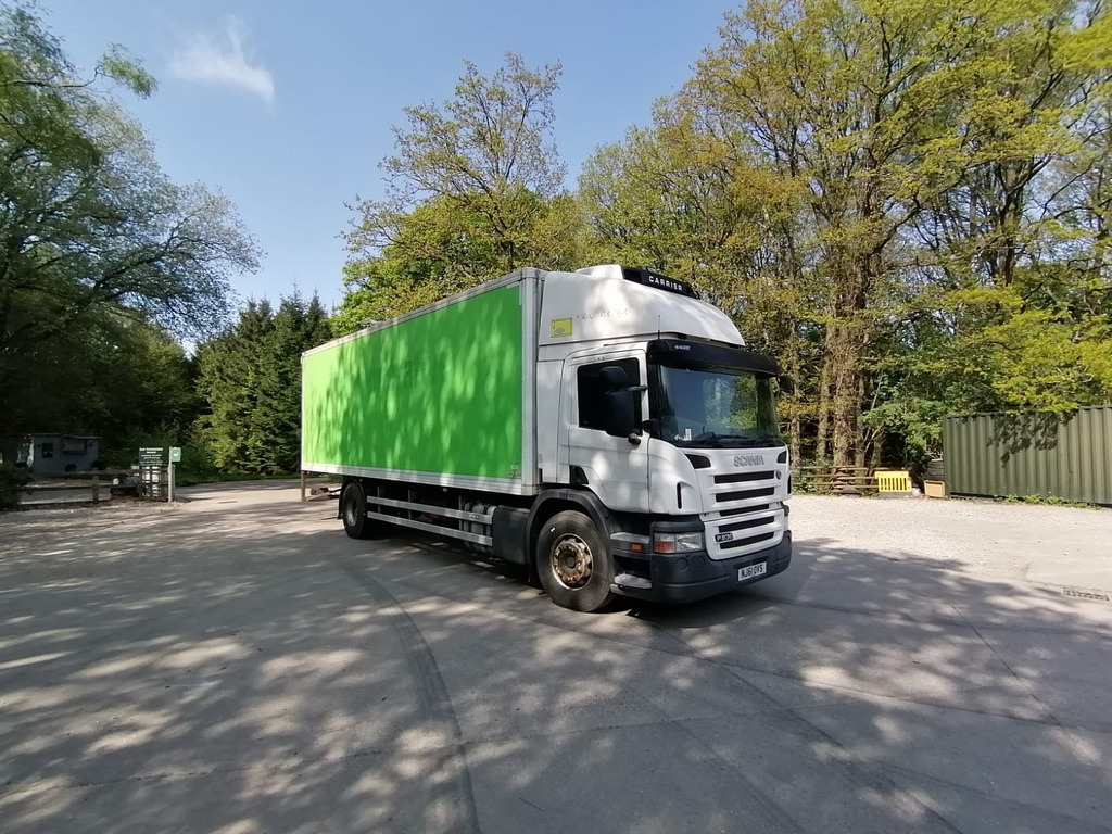 Scania P230 4x2 Box Van - Лекотоварен автомобил фургон: снимка 2 Scania P230 4x2 Box Van - Лекотоварен автомобил фургон: снимка 2