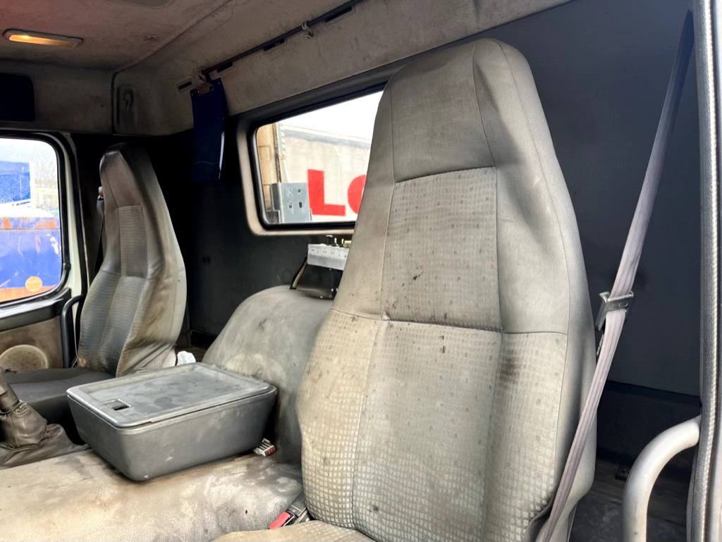 Лизинг на VOLVO FM9 260 6X2 VOLVO FM9 260 6X2: снимка 11