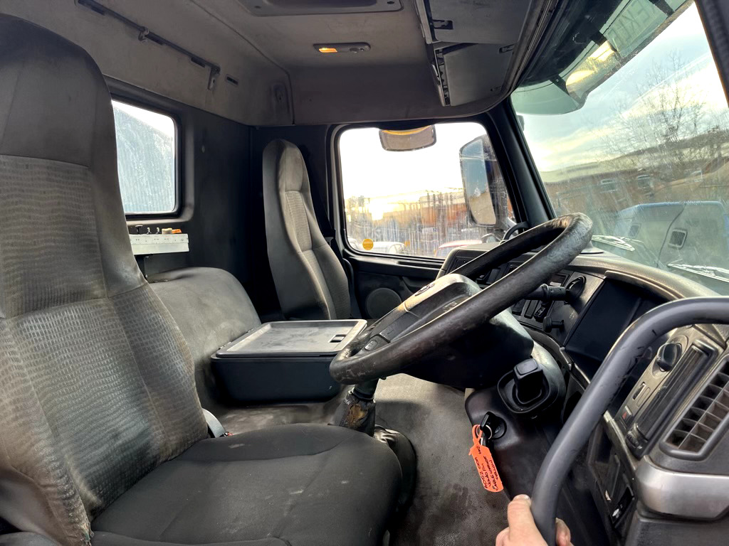 Лизинг на VOLVO FM9 260 6X2 VOLVO FM9 260 6X2: снимка 19