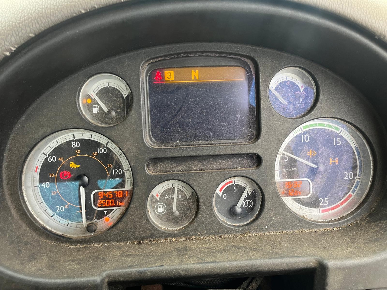 DAF 85 410 - Влекач: снимка 2 DAF 85 410 - Влекач: снимка 2