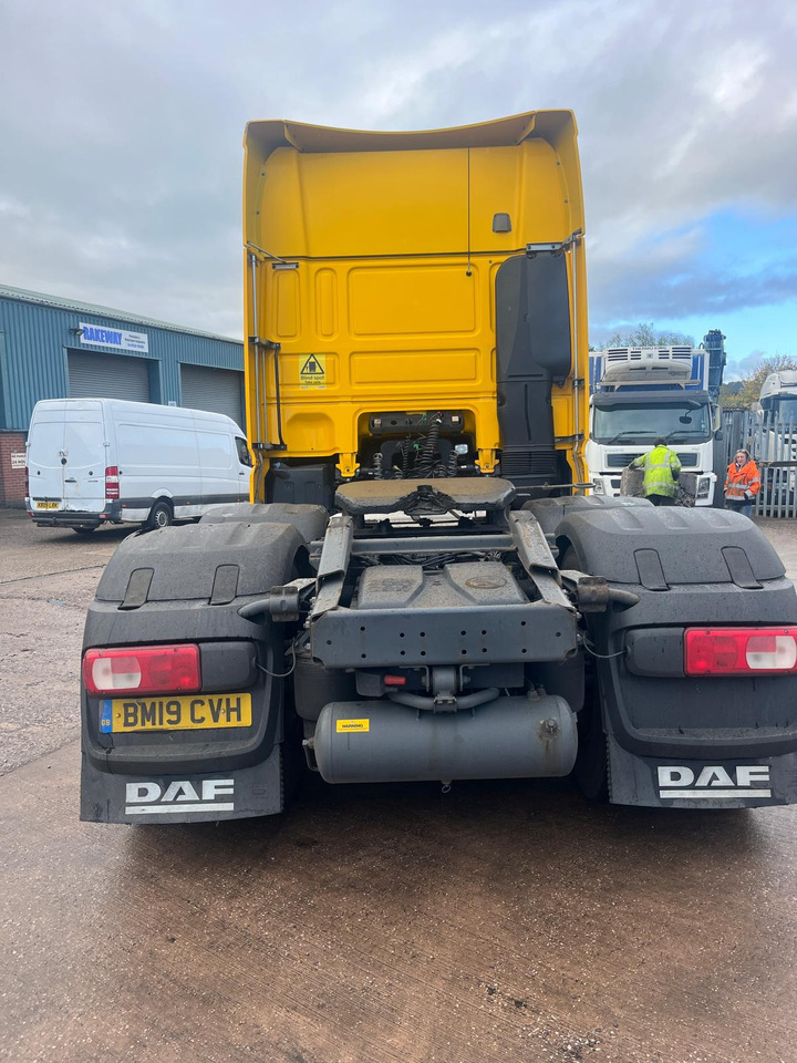 DAF XF 530 - Влекач: снимка 4 DAF XF 530 - Влекач: снимка 4