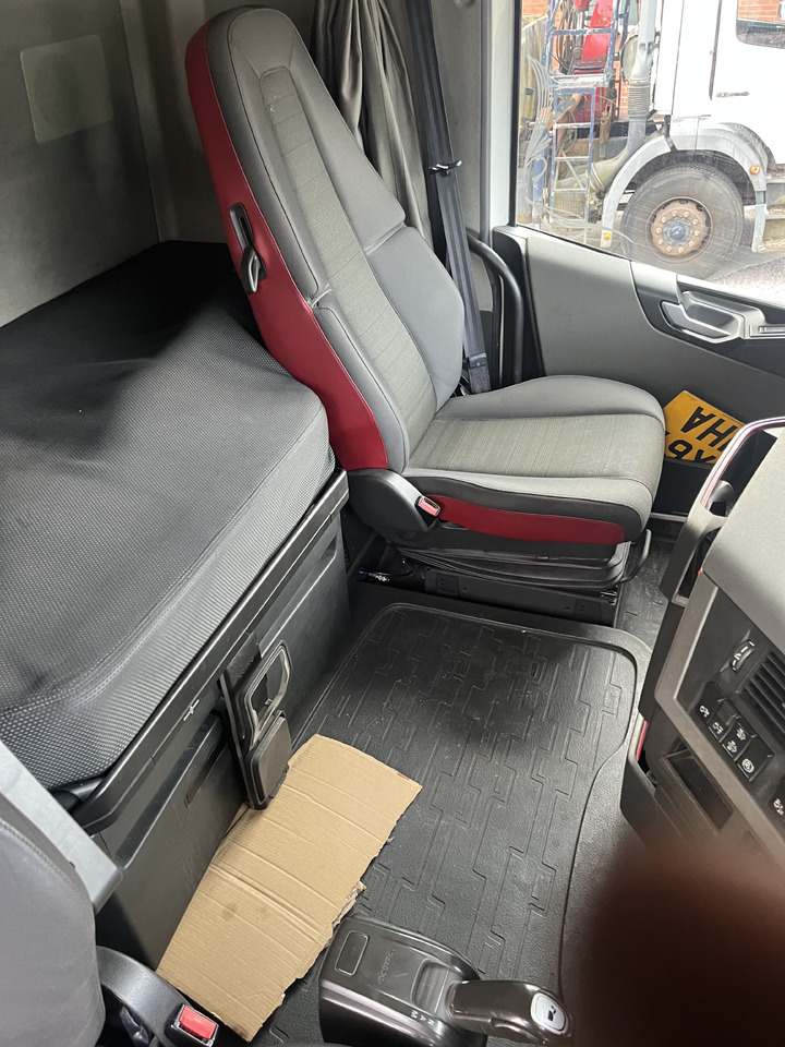 Volvo FH 500 6x2 Tractor Unit - Влекач: снимка 5 Volvo FH 500 6x2 Tractor Unit - Влекач: снимка 5