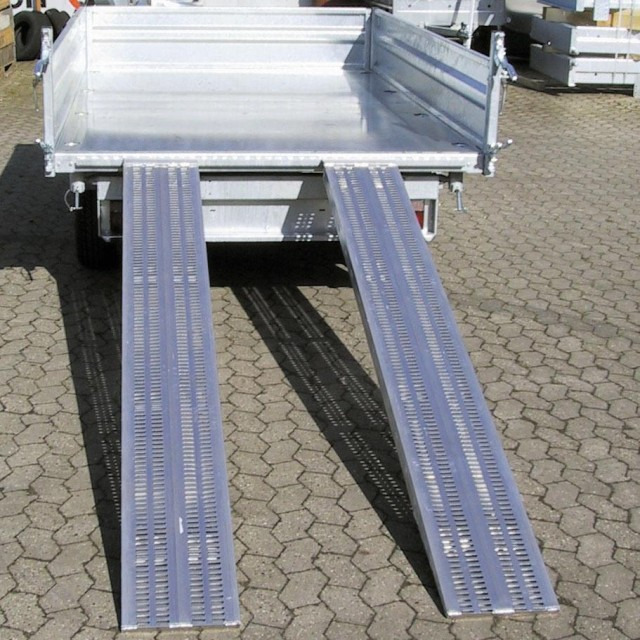 Brenderup 3-Seitenkipper, TT5325ATB2700, 2,7 to. H+E-Pumpe,325x180x35cm - Самосвал ремарке: снимка 4 Brenderup 3-Seitenkipper, TT5325ATB2700, 2,7 to. H+E-Pumpe,325x180x35cm - Самосвал ремарке: снимка 4