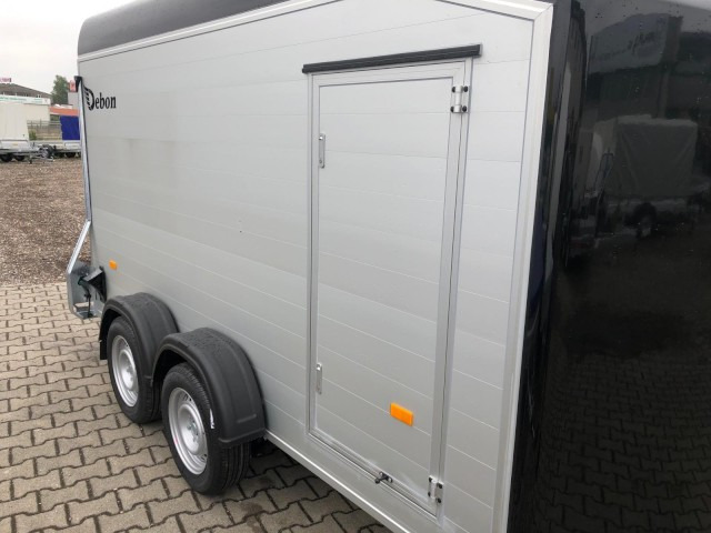 Cheval Liberte Debon Roadster 700 Alu + Türe 2600 kg, 100 km/h, 375x180x202cm - Затворена каросерия ремарке: снимка 4 Cheval Liberte Debon Roadster 700 Alu + Türe 2600 kg, 100 km/h, 375x180x202cm - Затворена каросерия ремарке: снимка 4