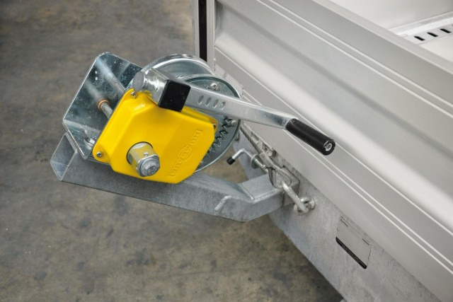 Humbaur Autotransportanhänger Universal 3000, 4000 x 2030 mm, 3,0 to. - Автовоз ремарке: снимка 3 Humbaur Autotransportanhänger Universal 3000, 4000 x 2030 mm, 3,0 to. - Автовоз ремарке: снимка 3