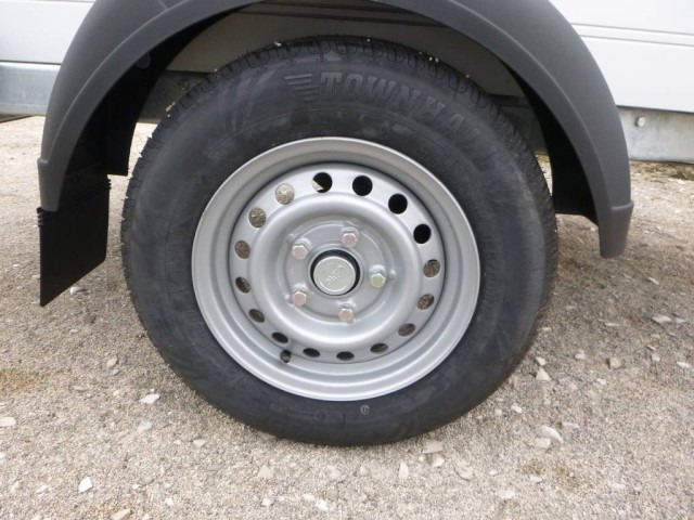 Humbaur HA 752111 mit KV, 750 kg gebremst, 2050 x 1100 x 350 mm - Ремарке за кола: снимка 4 Humbaur HA 752111 mit KV, 750 kg gebremst, 2050 x 1100 x 350 mm - Ремарке за кола: снимка 4