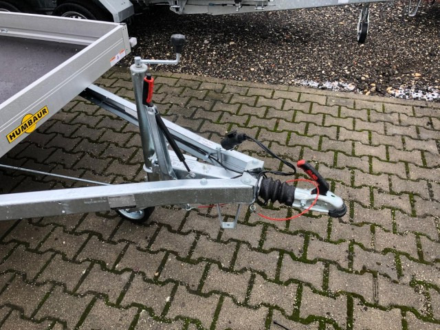 Humbaur Kleinfahrzeugtransporter KFT 153117, 1,5 t. 3115 x 1765 x 150 mm - Ремарке за мотор: снимка 2 Humbaur Kleinfahrzeugtransporter KFT 153117, 1,5 t. 3115 x 1765 x 150 mm - Ремарке за мотор: снимка 2