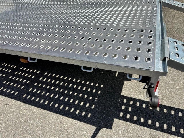 Niewiadow BR3 14A 35A35V, 9000 x 2100 mm, 3,5 to. - Автовоз ремарке: снимка 4 Niewiadow BR3 14A 35A35V, 9000 x 2100 mm, 3,5 to. - Автовоз ремарке: снимка 4