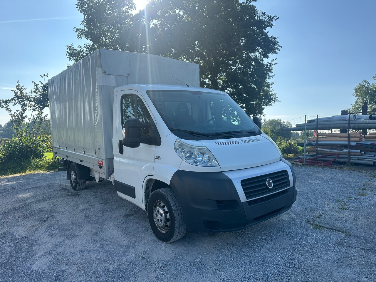 FIAT Ducato 17q 2.3 JTD Hebebühne - Брезентов бус: снимка 2 FIAT Ducato 17q 2.3 JTD Hebebühne - Брезентов бус: снимка 2