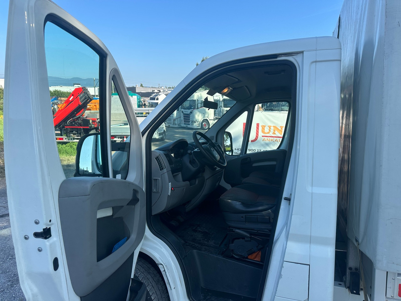 FIAT Ducato 17q 2.3 JTD Hebebühne - Брезентов бус: снимка 3 FIAT Ducato 17q 2.3 JTD Hebebühne - Брезентов бус: снимка 3