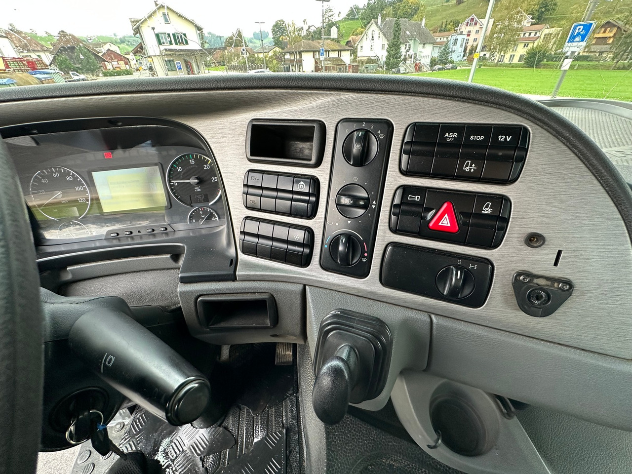 MERCEDES-BENZ Actros 18.32 4x2 Trösch absetzkipper - Мултилифт за контейнери камион: снимка 4 MERCEDES-BENZ Actros 18.32 4x2 Trösch absetzkipper - Мултилифт за контейнери камион: снимка 4