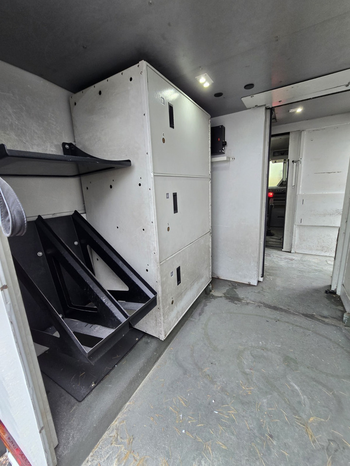 Лизинг на Mercedes Vario 816 Mercedes Vario 816: снимка 10