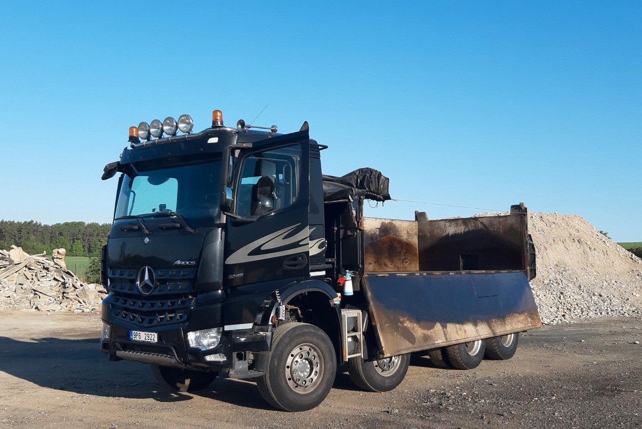 Mercedes-Benz AROCS 3245 8x4 Bordmatic/ THERMO/ CRAMARO/ AHK - Самосвал камион: снимка 2 Mercedes-Benz AROCS 3245 8x4 Bordmatic/ THERMO/ CRAMARO/ AHK - Самосвал камион: снимка 2
