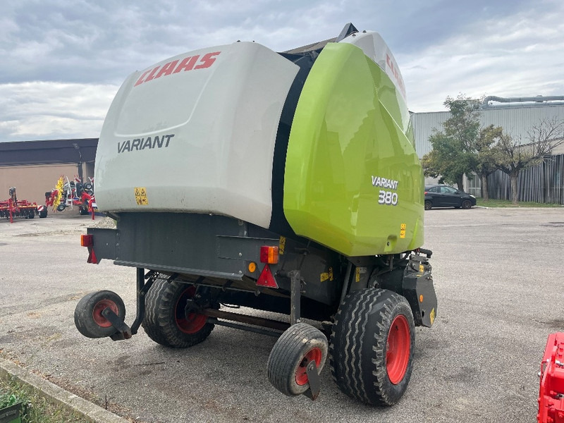 Claas Variant 380 - Рулонна сламопреса: снимка 2 Claas Variant 380 - Рулонна сламопреса: снимка 2