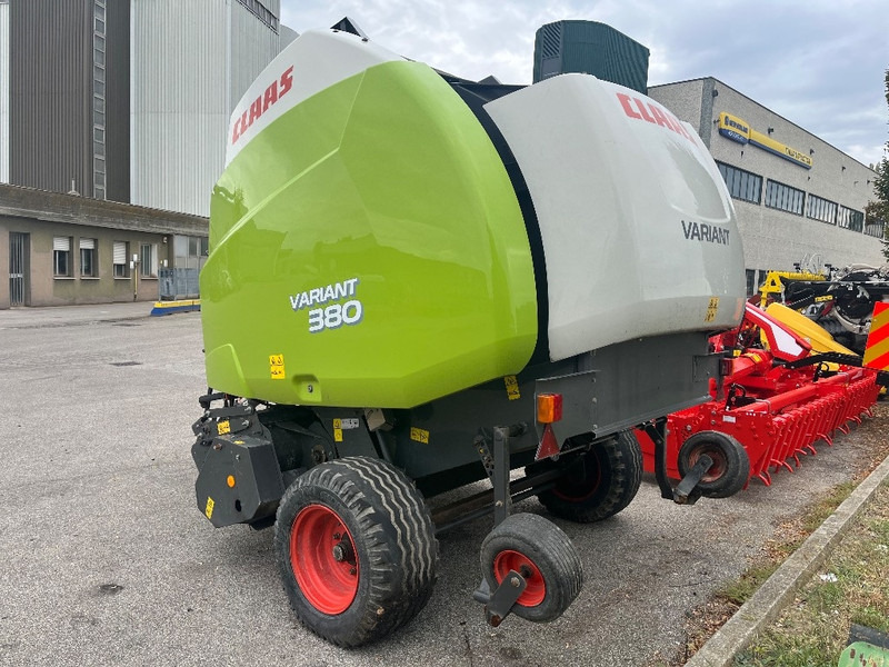 Claas Variant 380 - Рулонна сламопреса: снимка 3 Claas Variant 380 - Рулонна сламопреса: снимка 3