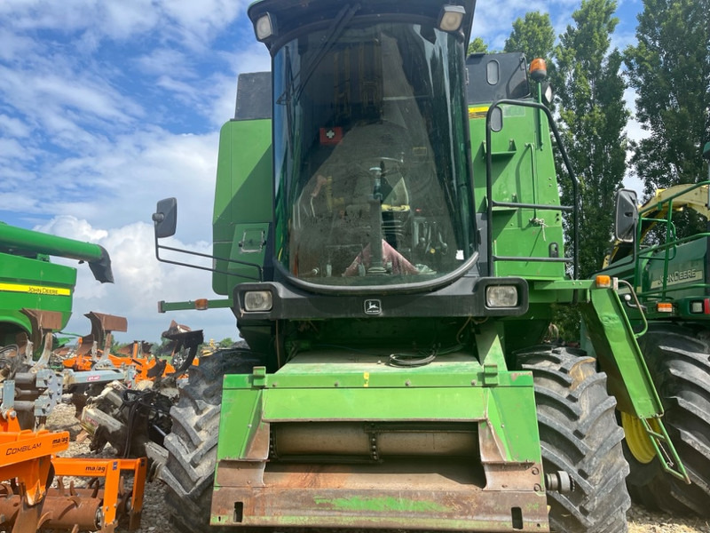 John Deere 1177 - Зърнокомбайн: снимка 2 John Deere 1177 - Зърнокомбайн: снимка 2