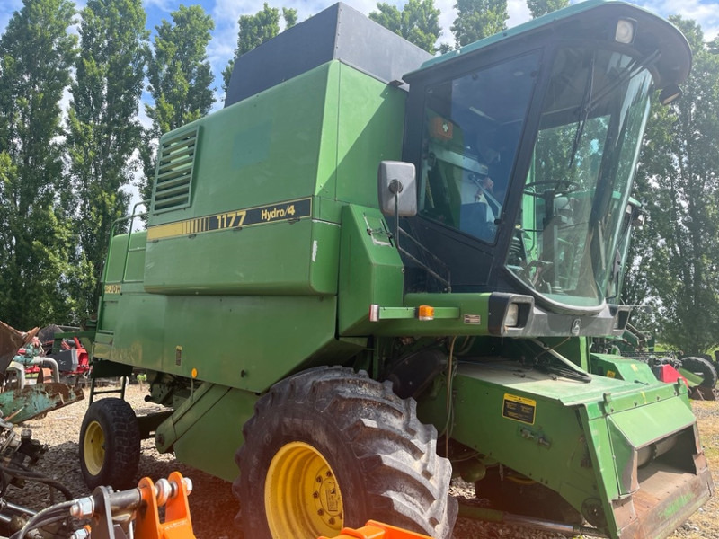 John Deere 1177 - Зърнокомбайн: снимка 3 John Deere 1177 - Зърнокомбайн: снимка 3