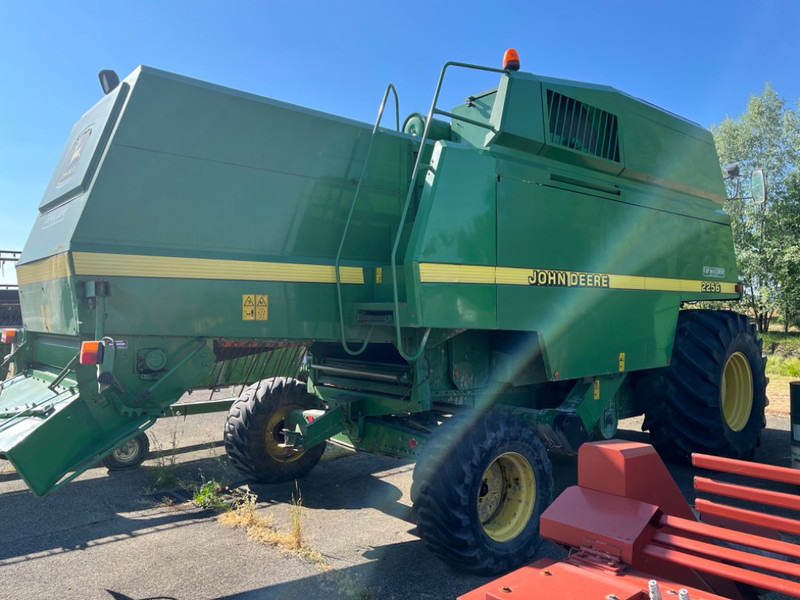 John Deere 2256 - Зърнокомбайн: снимка 4 John Deere 2256 - Зърнокомбайн: снимка 4