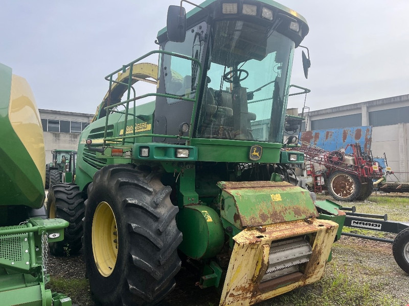 John Deere 7700 - Силажокомбайн: снимка 1 John Deere 7700 - Силажокомбайн: снимка 1