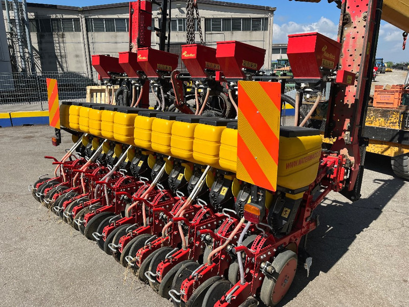 MaterMacc MS 8230 - Прецизна сеялка: снимка 2 MaterMacc MS 8230 - Прецизна сеялка: снимка 2