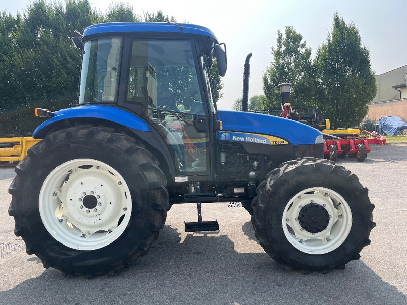 New Holland TD 90 D - Трактор: снимка 4 New Holland TD 90 D - Трактор: снимка 4