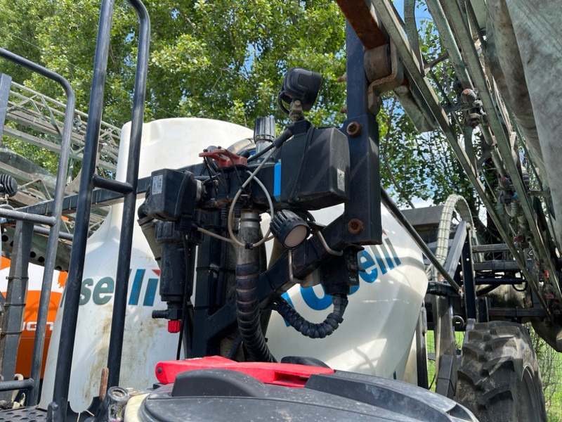 Toselli Marvel PLUS 3000 - Прикачна пръскачка: снимка 5 Toselli Marvel PLUS 3000 - Прикачна пръскачка: снимка 5