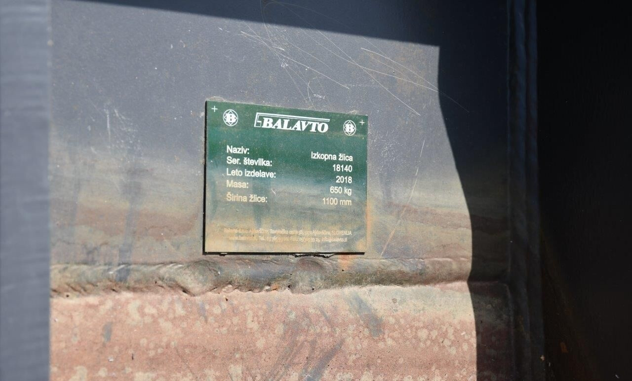 Balavto Digging bucket 1100 mm S6 - Кофа за багер: снимка 3 Balavto Digging bucket 1100 mm S6 - Кофа за багер: снимка 3