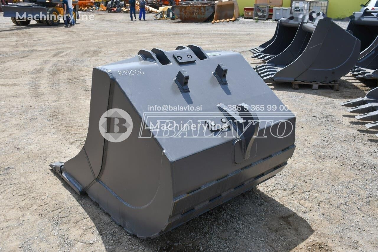 Balavto digging bucket 1300 mm S1 - Кофа за багер: снимка 4 Balavto digging bucket 1300 mm S1 - Кофа за багер: снимка 4