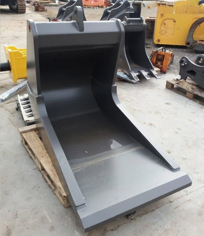 Balavto quarry bucket 1000 mm - Кофа за багер за Строителна техника: снимка 1 Balavto quarry bucket 1000 mm - Кофа за багер за Строителна техника: снимка 1