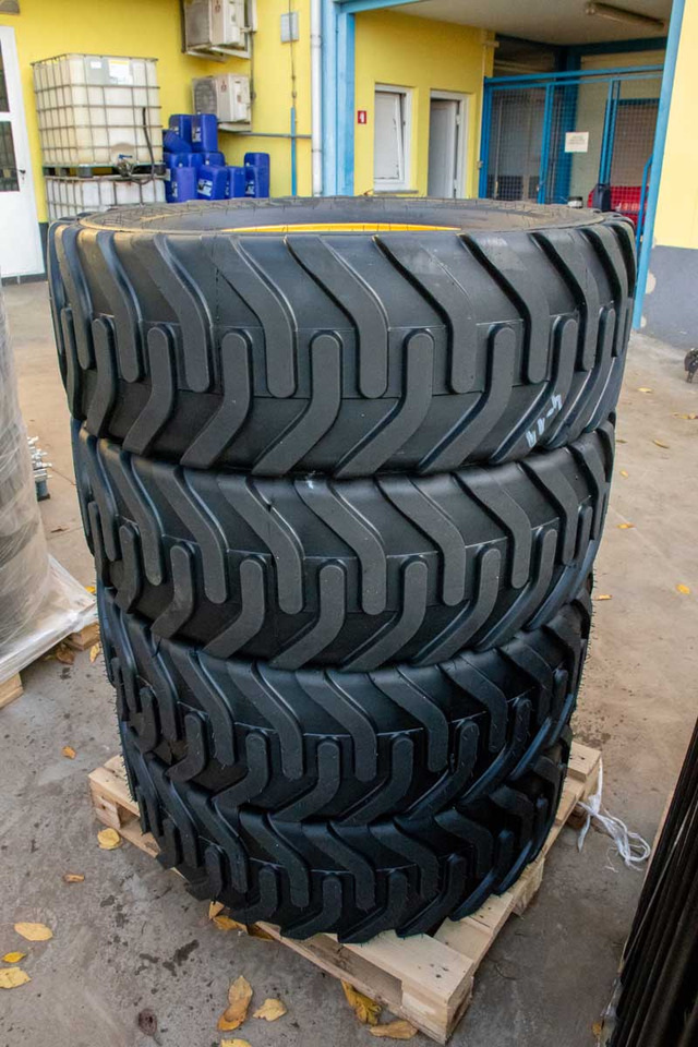 Bandenmarkt 315/70R22.5 - Комплект колела за Багер: снимка 3 Bandenmarkt 315/70R22.5 - Комплект колела за Багер: снимка 3