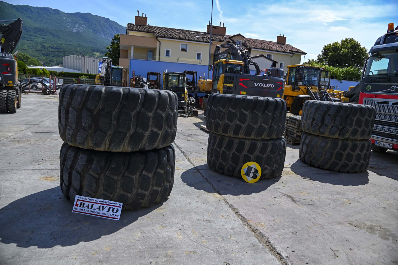 Bridgestone tires 30/65R25 with rims - Комплект колела за Самосвал: снимка 2 Bridgestone tires 30/65R25 with rims - Комплект колела за Самосвал: снимка 2