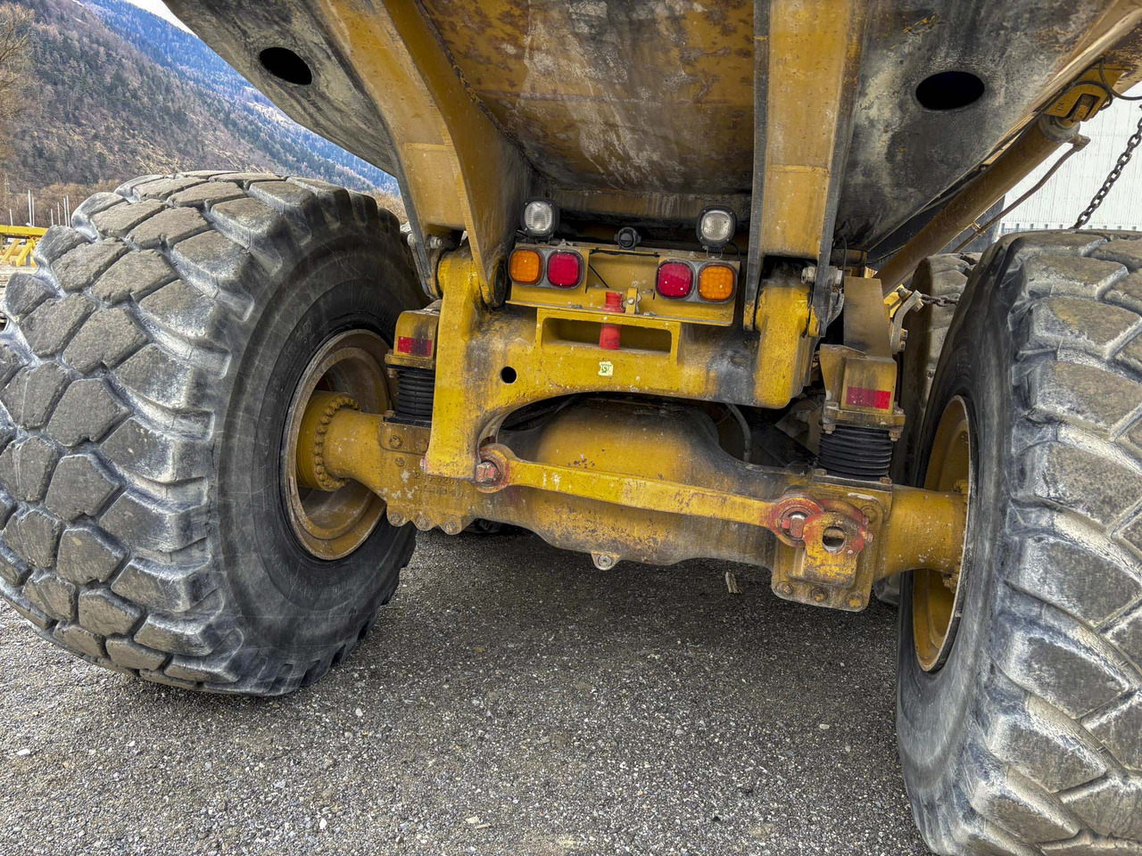 CATERPILLAR 740 - Съчленен самосвал: снимка 5 CATERPILLAR 740 - Съчленен самосвал: снимка 5