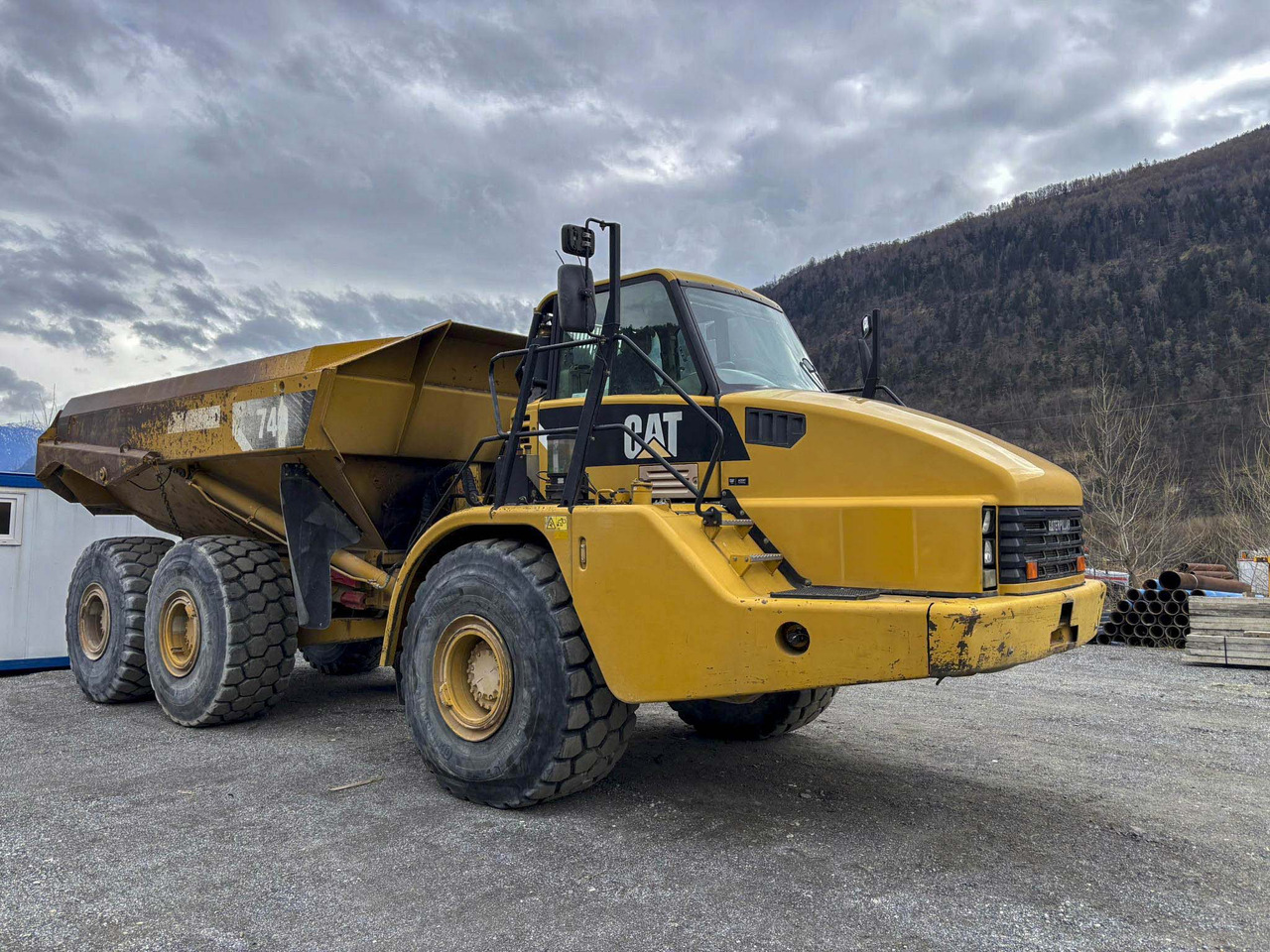 CATERPILLAR 740 - Съчленен самосвал: снимка 4 CATERPILLAR 740 - Съчленен самосвал: снимка 4