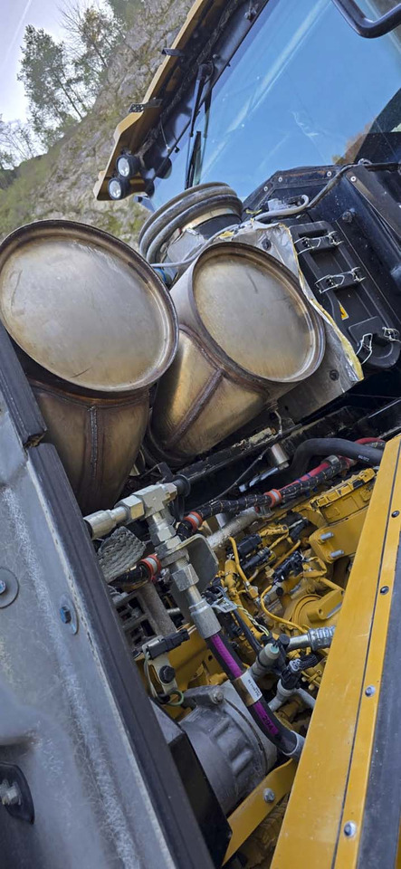 Колесен товарач CATERPILLAR 966MXE: снимка 15 Колесен товарач CATERPILLAR 966MXE: снимка 15