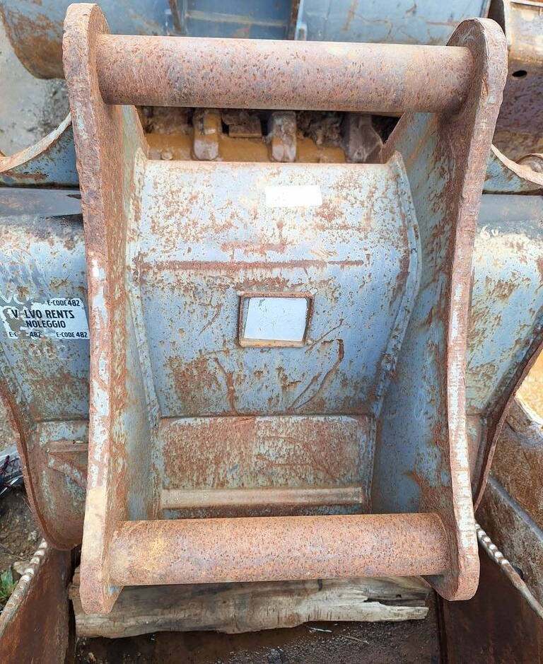Digging bucket 800 mm Volvo S60 - Кофа за багер: снимка 2 Digging bucket 800 mm Volvo S60 - Кофа за багер: снимка 2