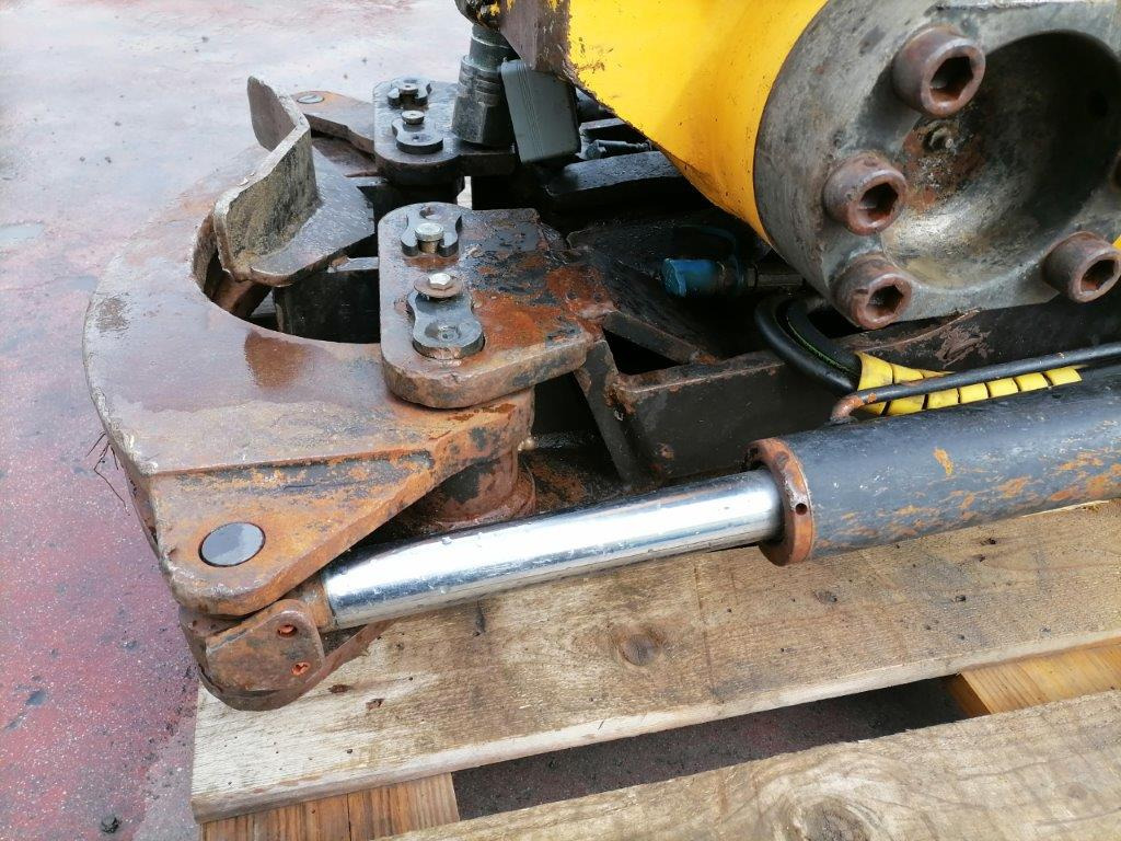 Engcon EC30 Volvo S2 - Тилтротатор: снимка 5 Engcon EC30 Volvo S2 - Тилтротатор: снимка 5