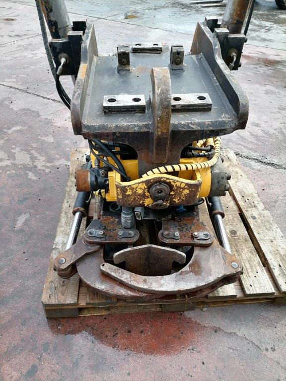 Engcon EC30 Volvo S2 - Тилтротатор: снимка 3 Engcon EC30 Volvo S2 - Тилтротатор: снимка 3