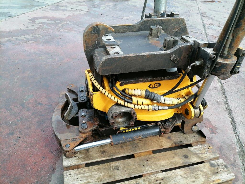 Engcon EC30 Volvo S2 - Тилтротатор: снимка 4 Engcon EC30 Volvo S2 - Тилтротатор: снимка 4